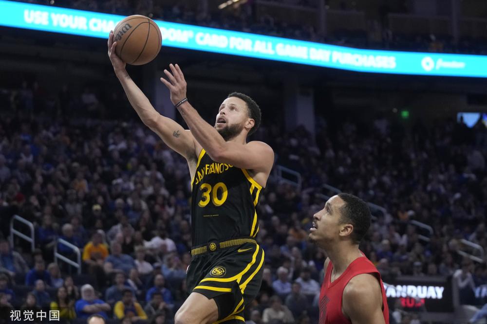 赛季中途因 赛季中途因